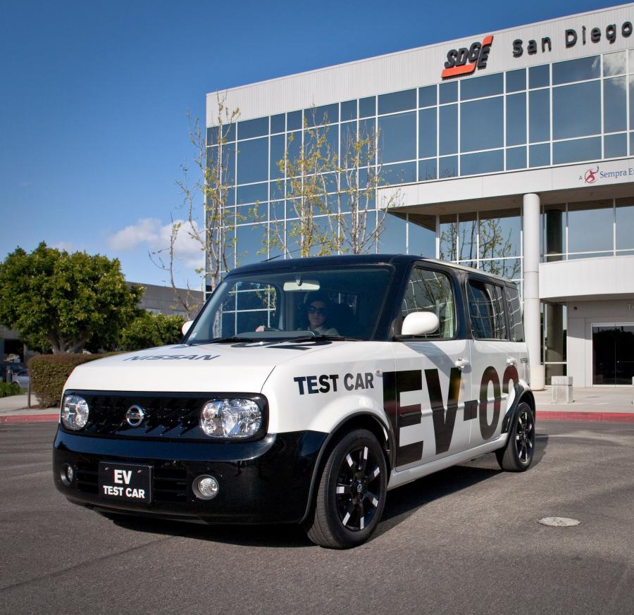  Nissan EV Prototype 2010 года  (фото 1 из 5)